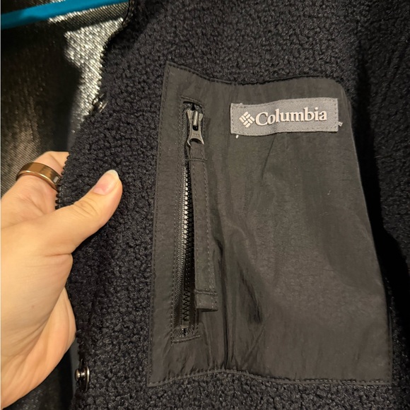 Columbia Women’s Omni-Heat Black Teddy Jacket - Picture 10 of 10